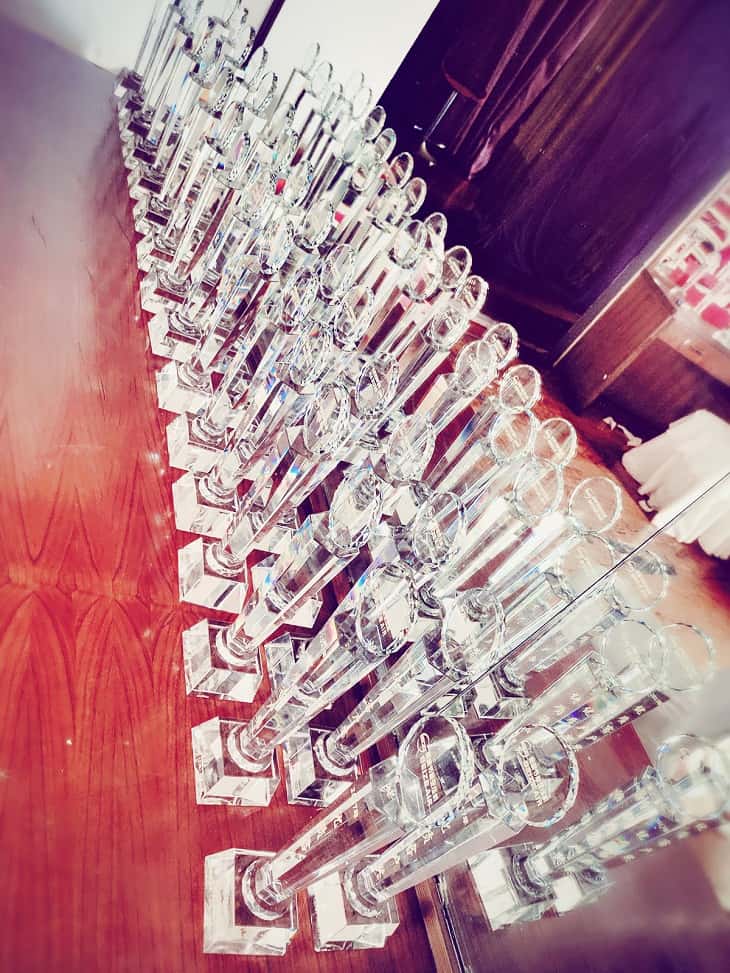 薩震節能空壓機優質用戶獎杯