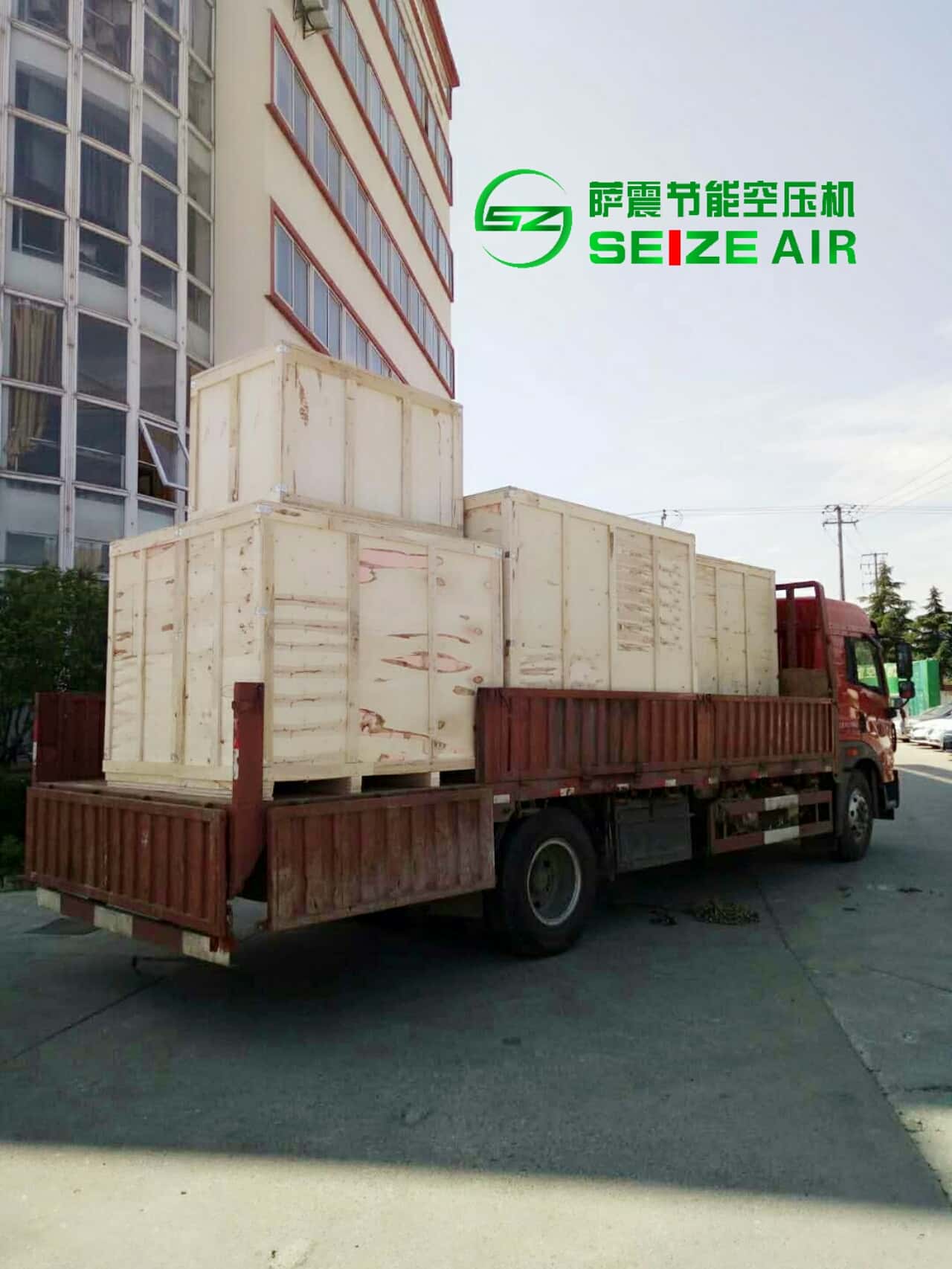 ����׃�l�Չ��C