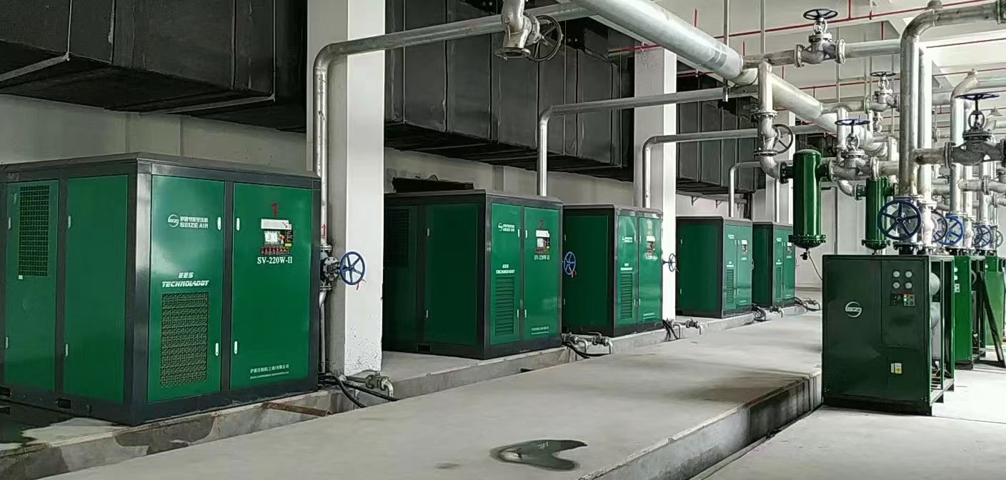 薩震永磁變頻空壓機在客戶空壓機站房現場圖