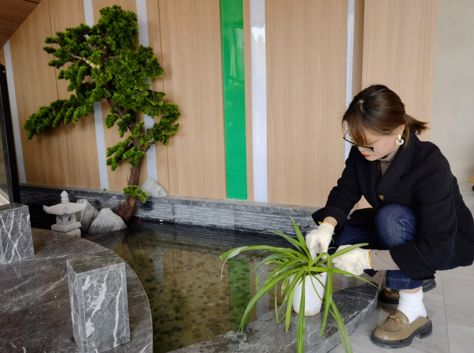 薩震節(jié)能空壓機(jī)副總經(jīng)理余總駐廠辦公