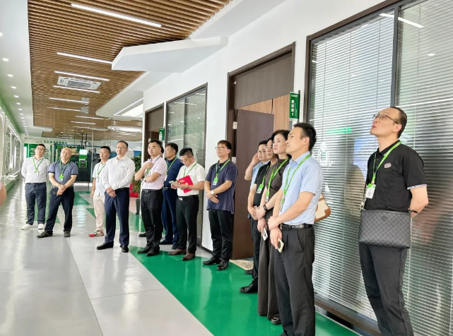 �_���ܿՉ��C