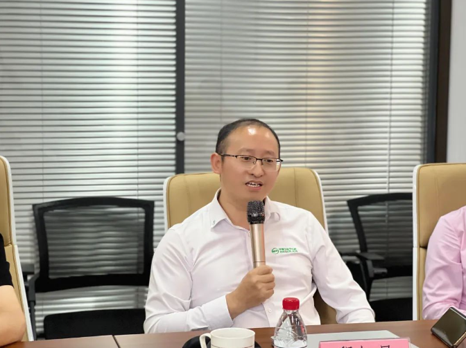 薩震節能空壓機程紅星